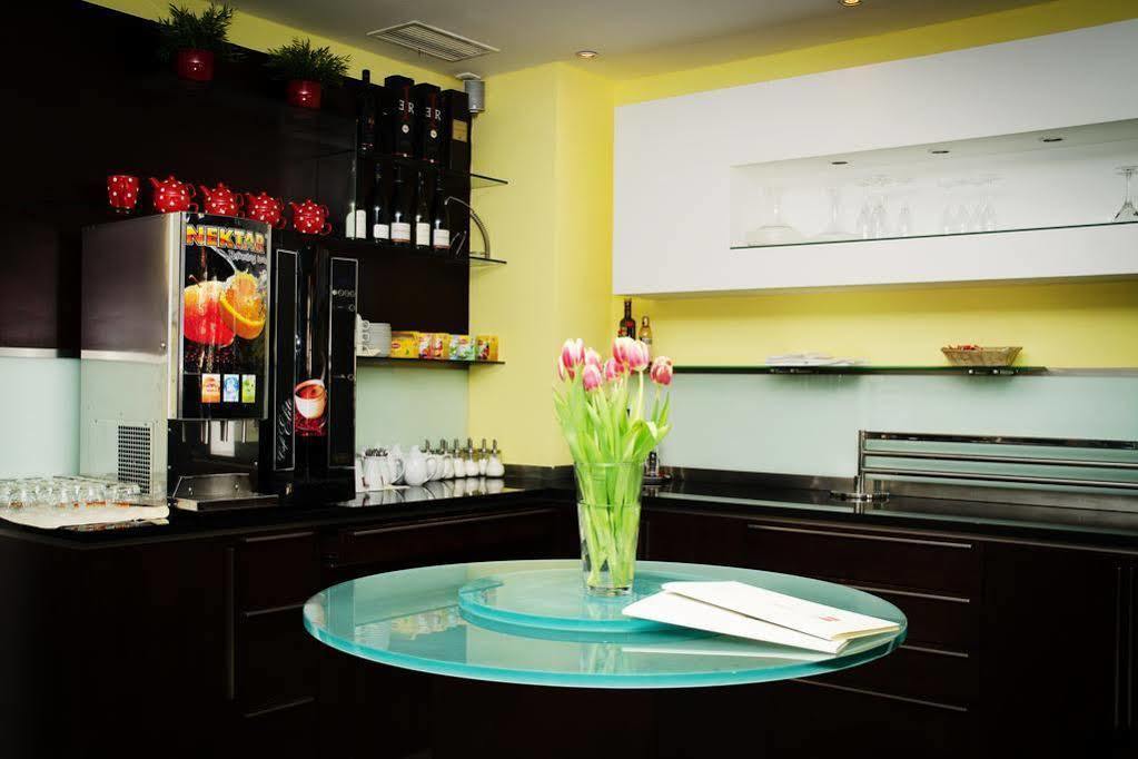 U Zvonu Hotel Plzeň Kültér fotó