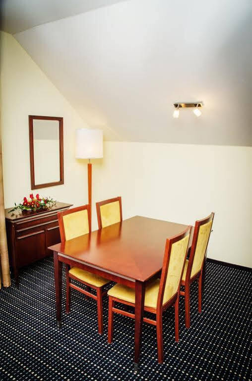 U Zvonu Hotel Plzeň Kültér fotó